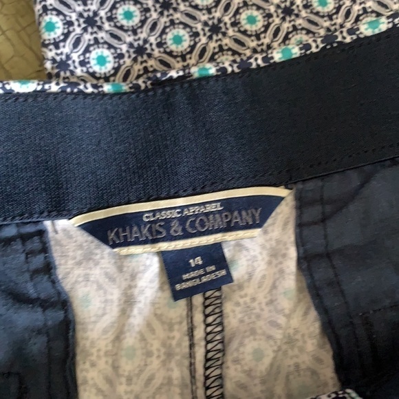 Classic APPAREL KHAKIS & COMPANY Capri Pants - Picture 6 of 8